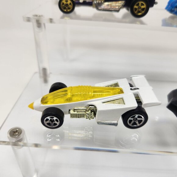 Hotwheels Diecast Cars Lot of (9) 1/64 (ne) - Picture 9 of 11